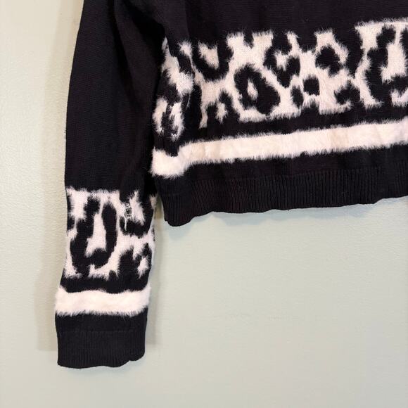 Express Crop Sweater Top Women M Knit Leopard Long Sleeves Pullover Black White - Picture 9 of 9